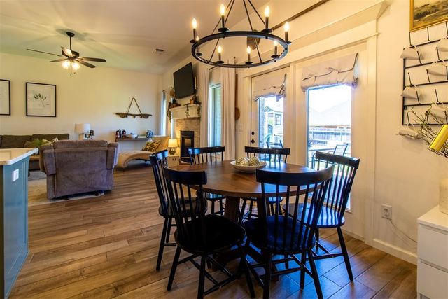 9033 NW 118th Street, Yukon, OK 73099