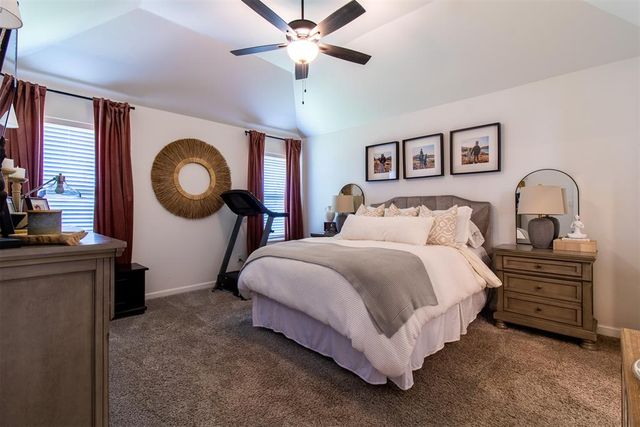 9033 NW 118th Street, Yukon, OK 73099