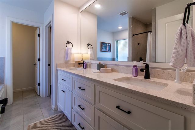 9033 NW 118th Street, Yukon, OK 73099