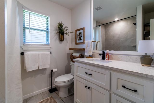 9033 NW 118th Street, Yukon, OK 73099