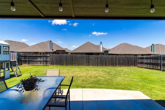 9033 NW 118th Street, Yukon, OK 73099