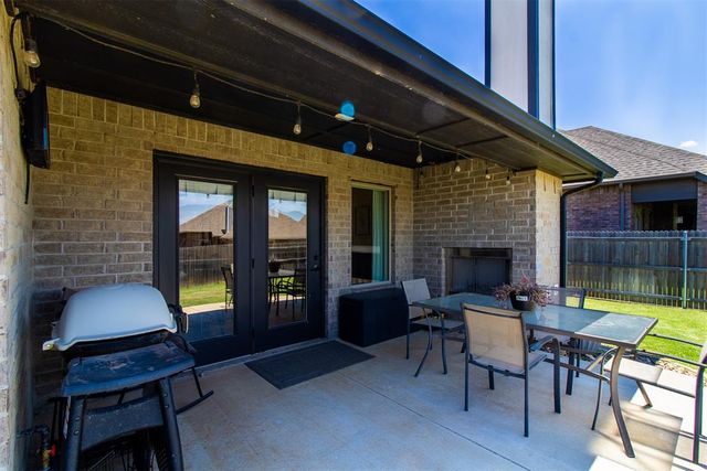 9033 NW 118th Street, Yukon, OK 73099