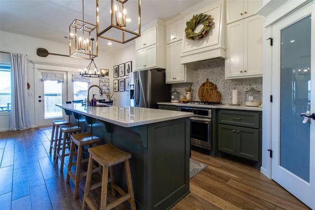 9033 NW 118th Street, Yukon, OK 73099