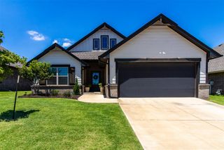 9033 NW 118th Street, Yukon, OK 73099