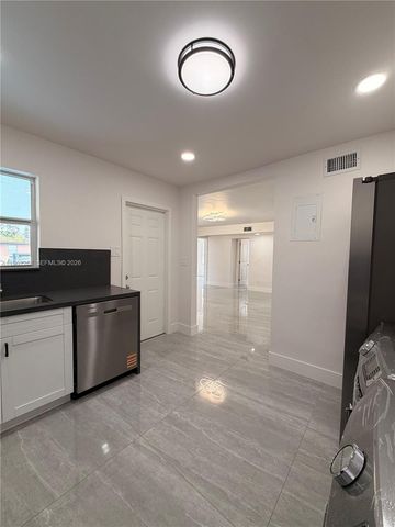 809 NW 12th Ave, Fort Lauderdale, FL 33311