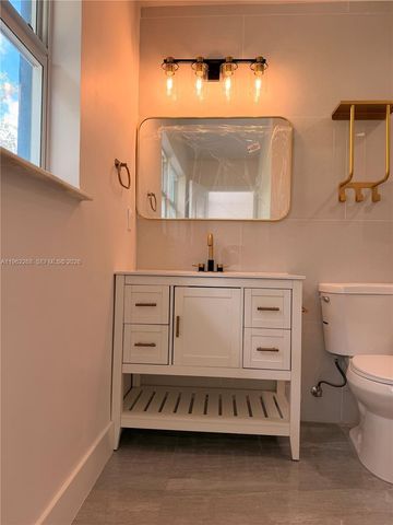 809 NW 12th Ave, Fort Lauderdale, FL 33311