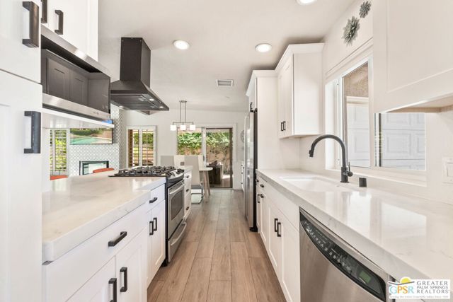 73940 Mountain View Avenue, Palm Desert, CA 92260