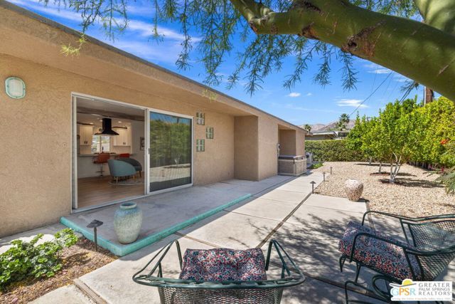 73940 Mountain View Avenue, Palm Desert, CA 92260