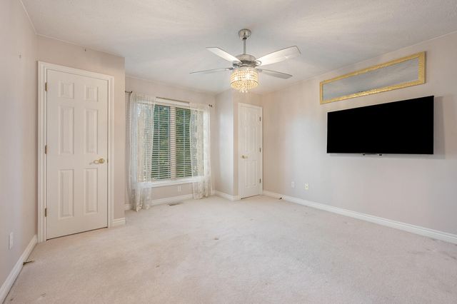 5727 S Bobwhite Avenue, Kalamazoo, MI 49009