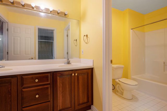 5727 S Bobwhite Avenue, Kalamazoo, MI 49009