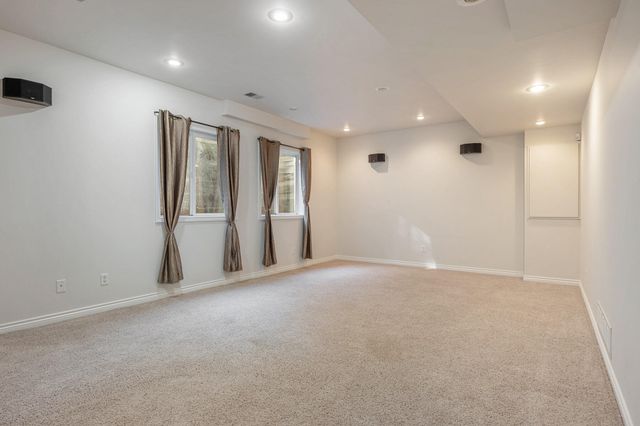 5727 S Bobwhite Avenue, Kalamazoo, MI 49009