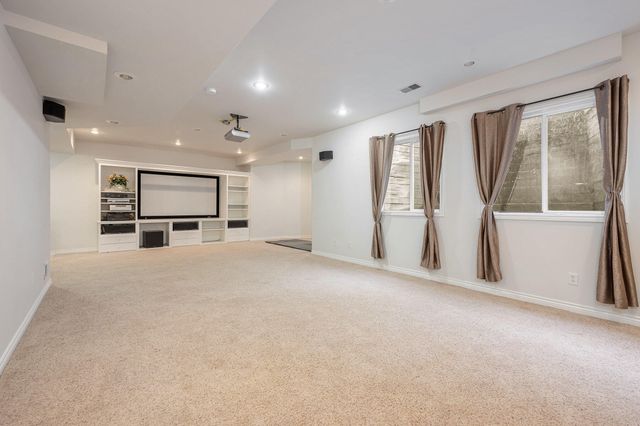 5727 S Bobwhite Avenue, Kalamazoo, MI 49009