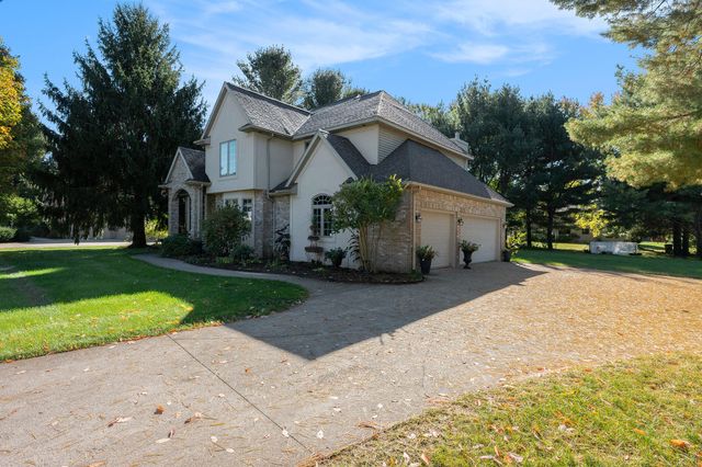 5727 S Bobwhite Avenue, Kalamazoo, MI 49009