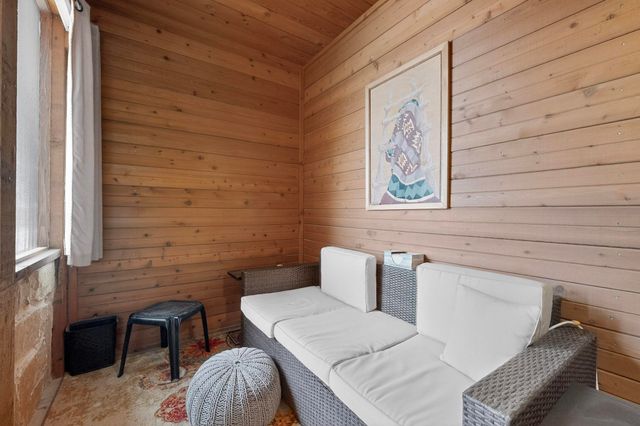 185 Silver Lakes Drive, Sunset, TX 76270