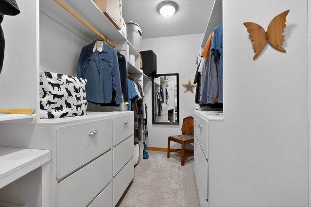 185 Silver Lakes Drive, Sunset, TX 76270