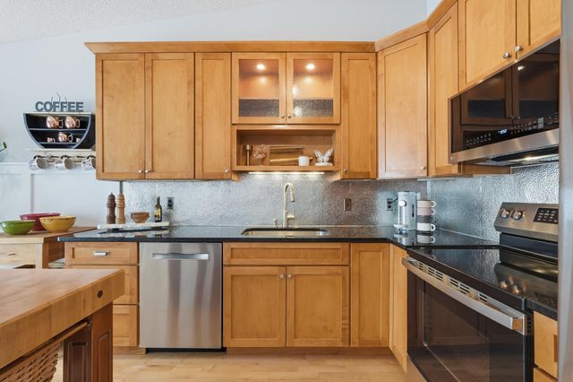 1396 Arden View Drive, Arden Hills, MN 55112