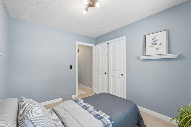 1396 Arden View Drive, Arden Hills, MN 55112