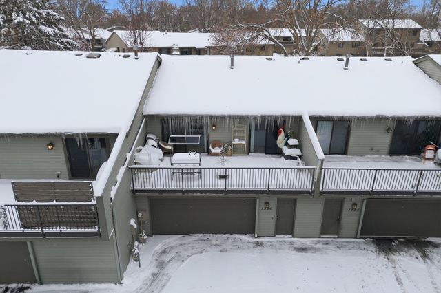 1396 Arden View Drive, Arden Hills, MN 55112