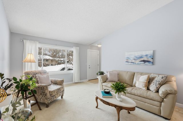 1396 Arden View Drive, Arden Hills, MN 55112