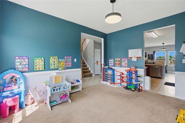 137 Eagleton CIR, Moyock, NC 27958