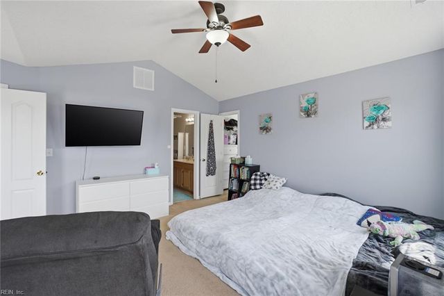 137 Eagleton CIR, Moyock, NC 27958