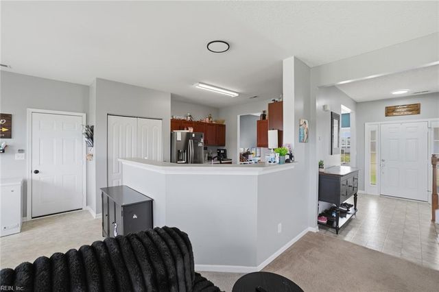 137 Eagleton CIR, Moyock, NC 27958