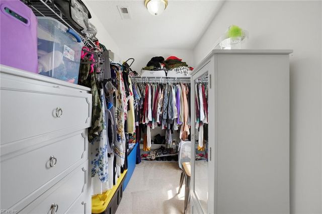 137 Eagleton CIR, Moyock, NC 27958