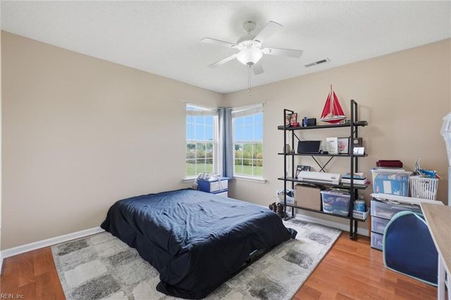 137 Eagleton CIR, Moyock, NC 27958