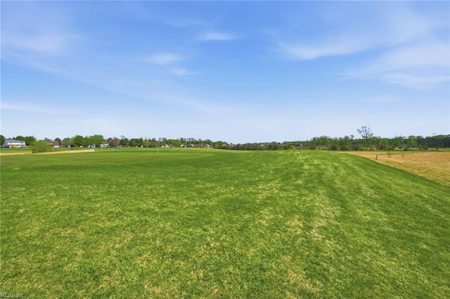 137 Eagleton CIR, Moyock, NC 27958