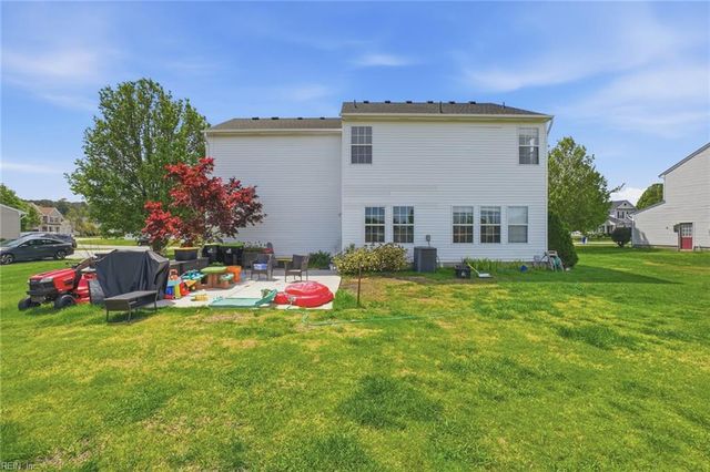 137 Eagleton CIR, Moyock, NC 27958