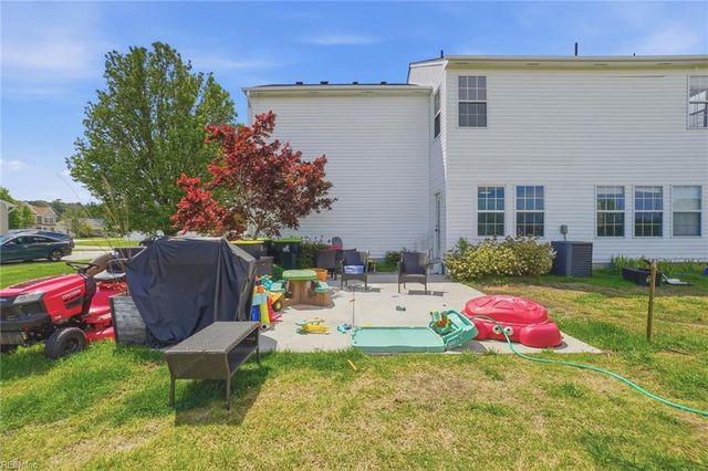 137 Eagleton CIR, Moyock, NC 27958