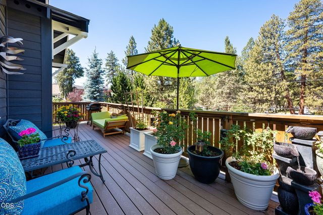 61057 SE Ruby Peak Lane, Bend, OR 97702