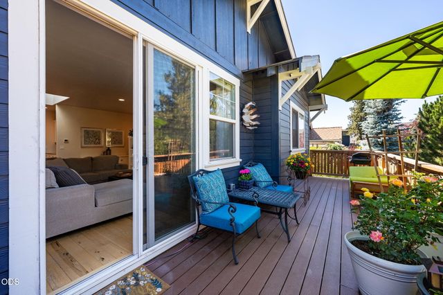 61057 SE Ruby Peak Lane, Bend, OR 97702