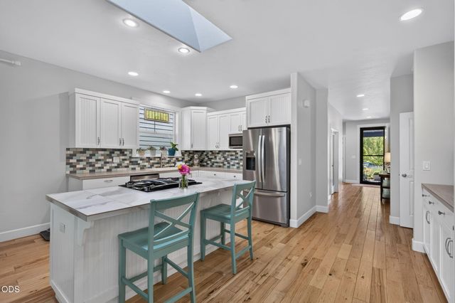 61057 SE Ruby Peak Lane, Bend, OR 97702