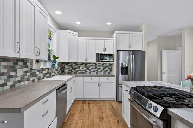 61057 SE Ruby Peak Lane, Bend, OR 97702