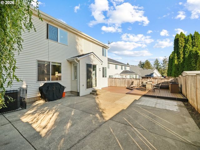12190 Sw HOLLOW Ln, Tigard, OR 97140