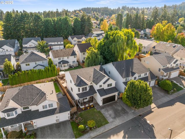 12190 Sw HOLLOW Ln, Tigard, OR 97140