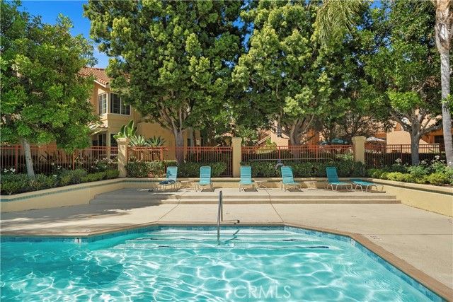 69 Alicante Aisle, Irvine, CA 92614
