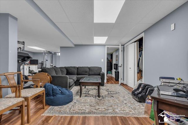 14562 Burns Street, Southgate, MI 48195