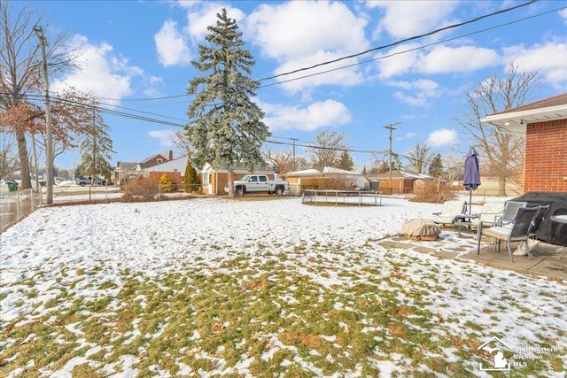 14562 Burns Street, Southgate, MI 48195