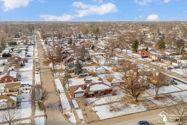 14562 Burns Street, Southgate, MI 48195