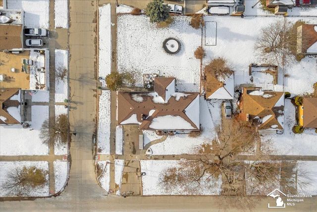 14562 Burns Street, Southgate, MI 48195