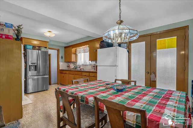 14562 Burns Street, Southgate, MI 48195