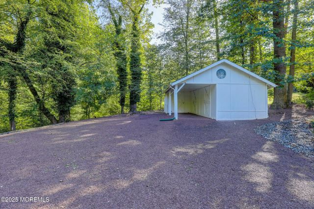 45 Galloping Hill Circle, Holmdel, NJ 07733