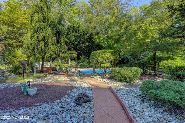 45 Galloping Hill Circle, Holmdel, NJ 07733