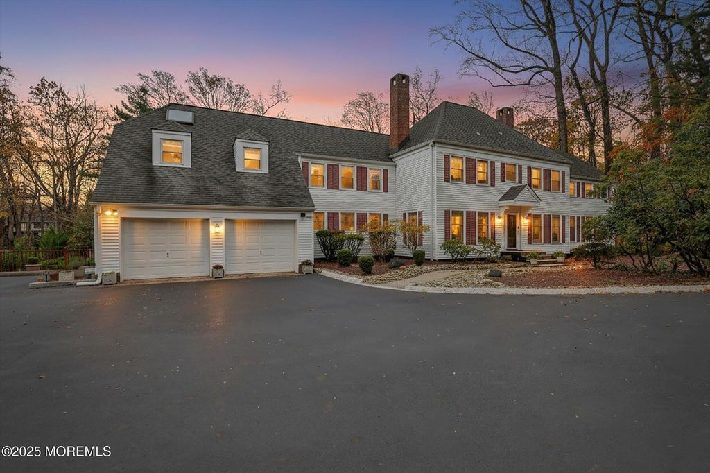 45 Galloping Hill Circle, Holmdel, NJ 07733