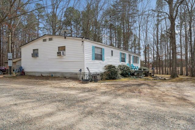 1070 Throckmorton Trail, Scottsburg, VA 24589