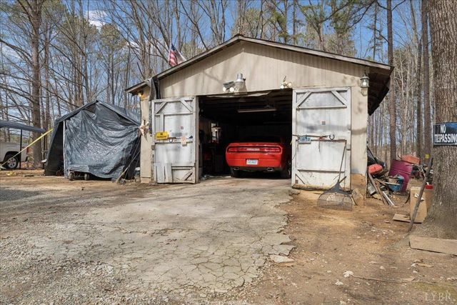 1070 Throckmorton Trail, Scottsburg, VA 24589