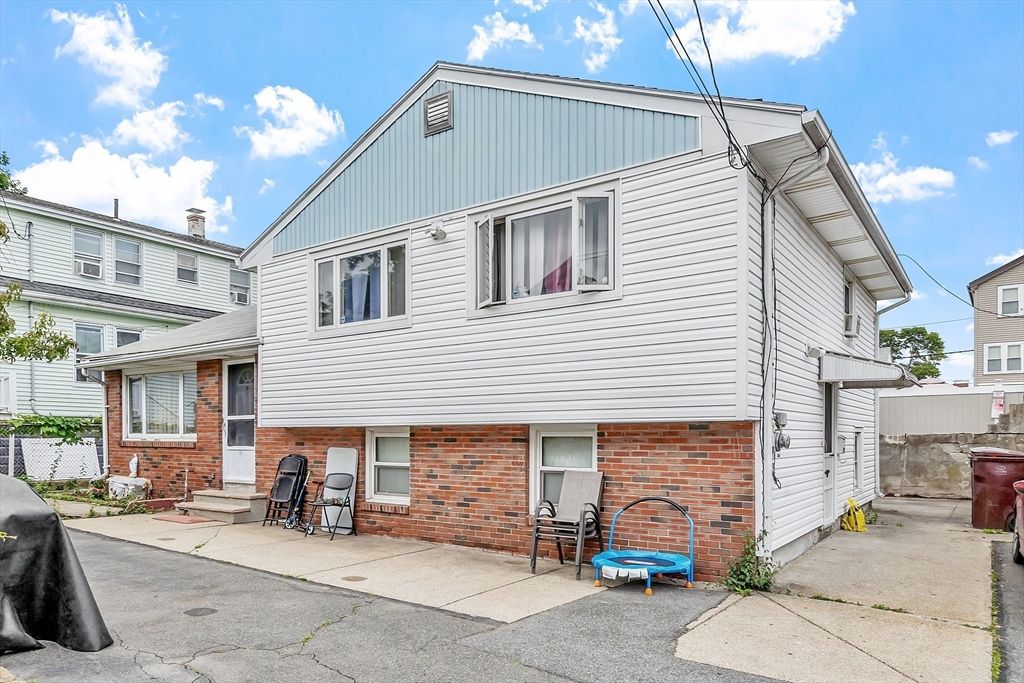62 Highland Ave, Everett, MA 02149