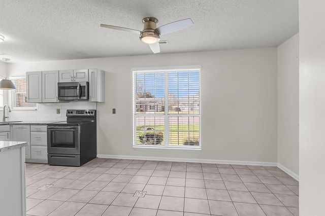 102 Westerly, Goose Creek, SC 29445